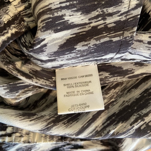 Black, White, and Gray Silk Joie Shorts in Size Medium - Picture 6 of 9